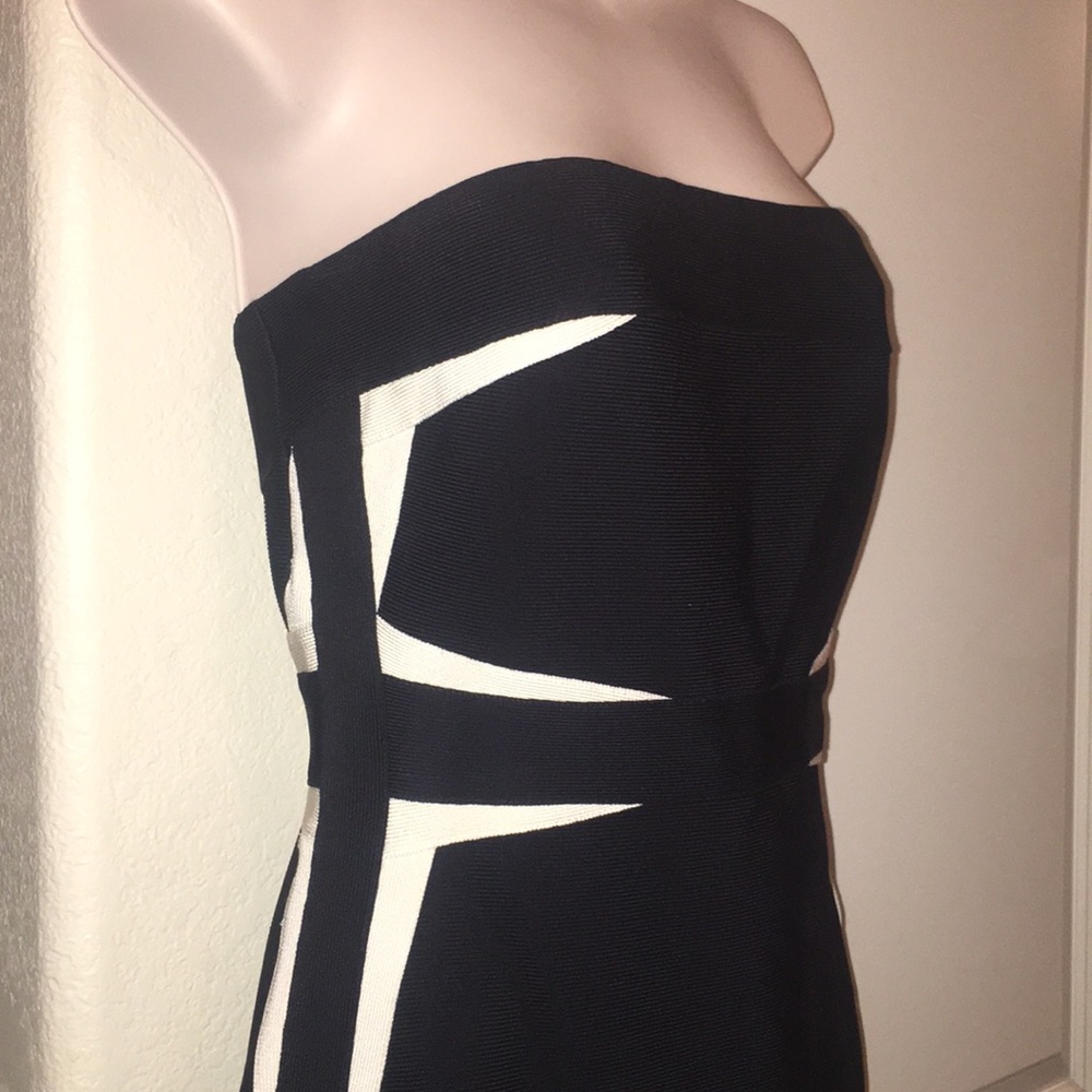 HERVE LEGER SIZE M BLACK WITH HINT OF WHITE